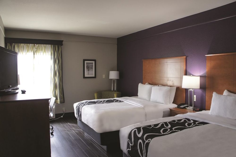 Palacio Royale Inn Signature Katy Ruang foto
